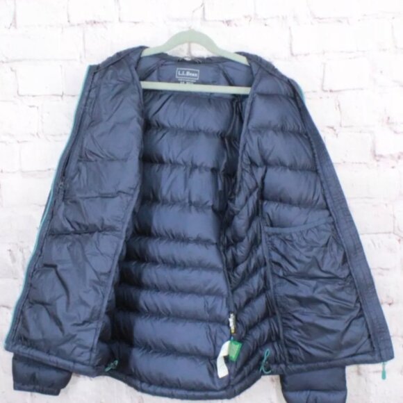 NEW L.L. Bean Women's Ultralight 850 Down Hooded Jacket - Picture 8 of 9